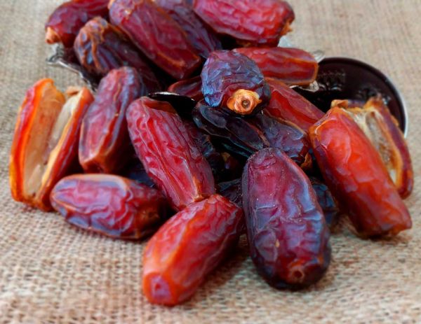 Medina Dates (1 kg) - 4